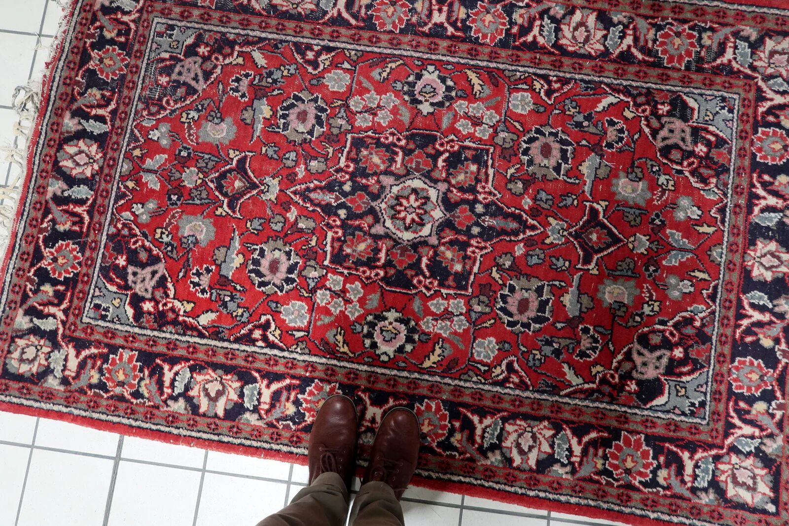 Handmade vintage Persian Hamadan rug 132cm x 196cm, 1950s