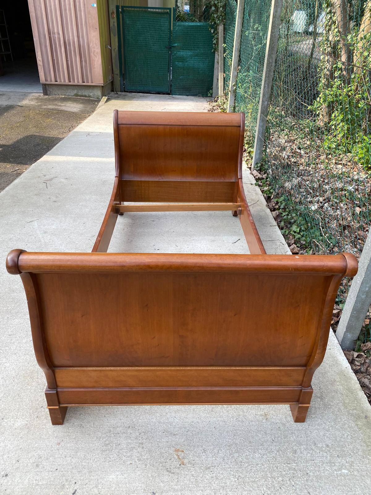 Louis Philippe Grange solid wood sleigh bed with base