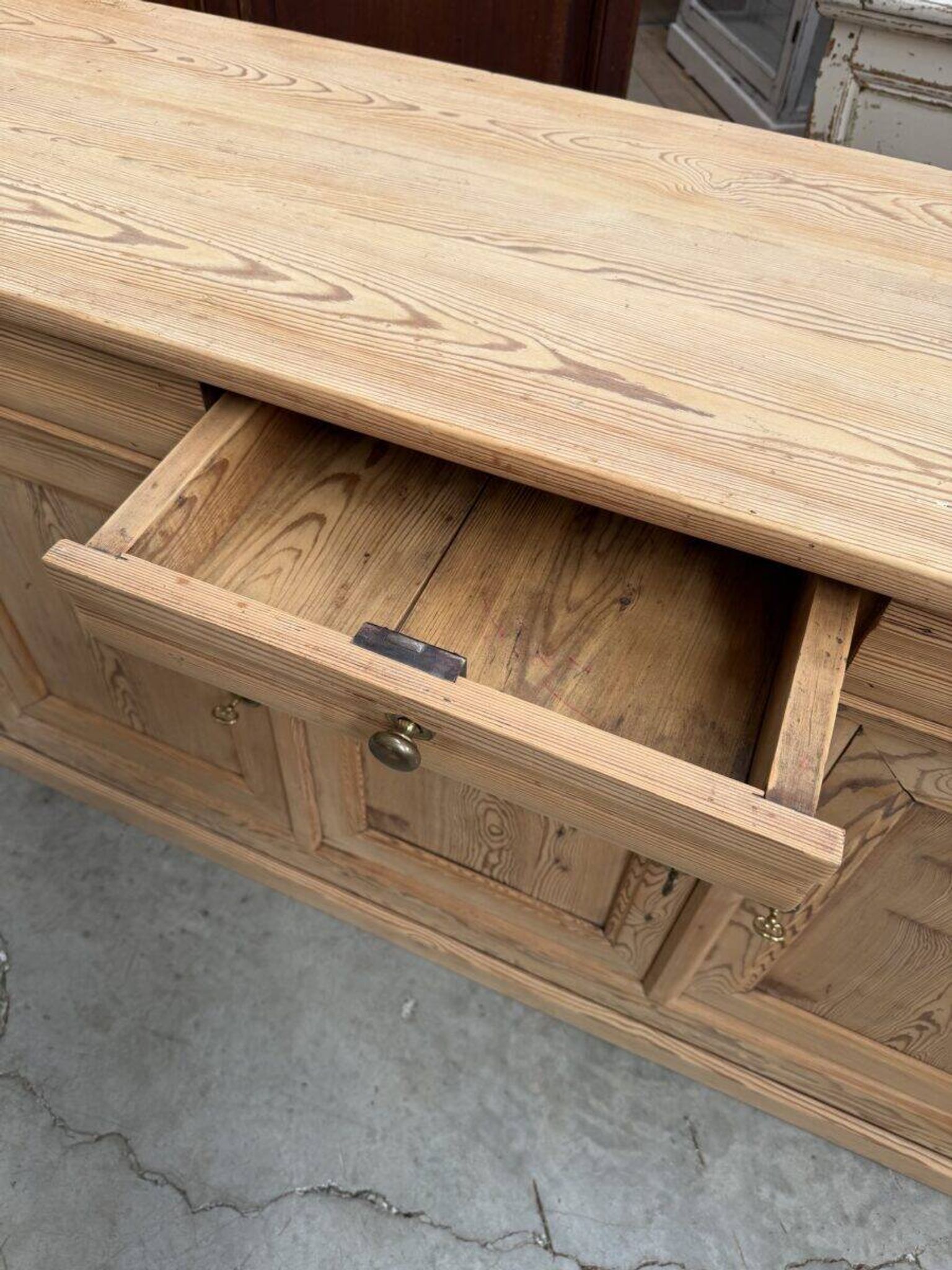 Three-door buffet from the early 20th century.