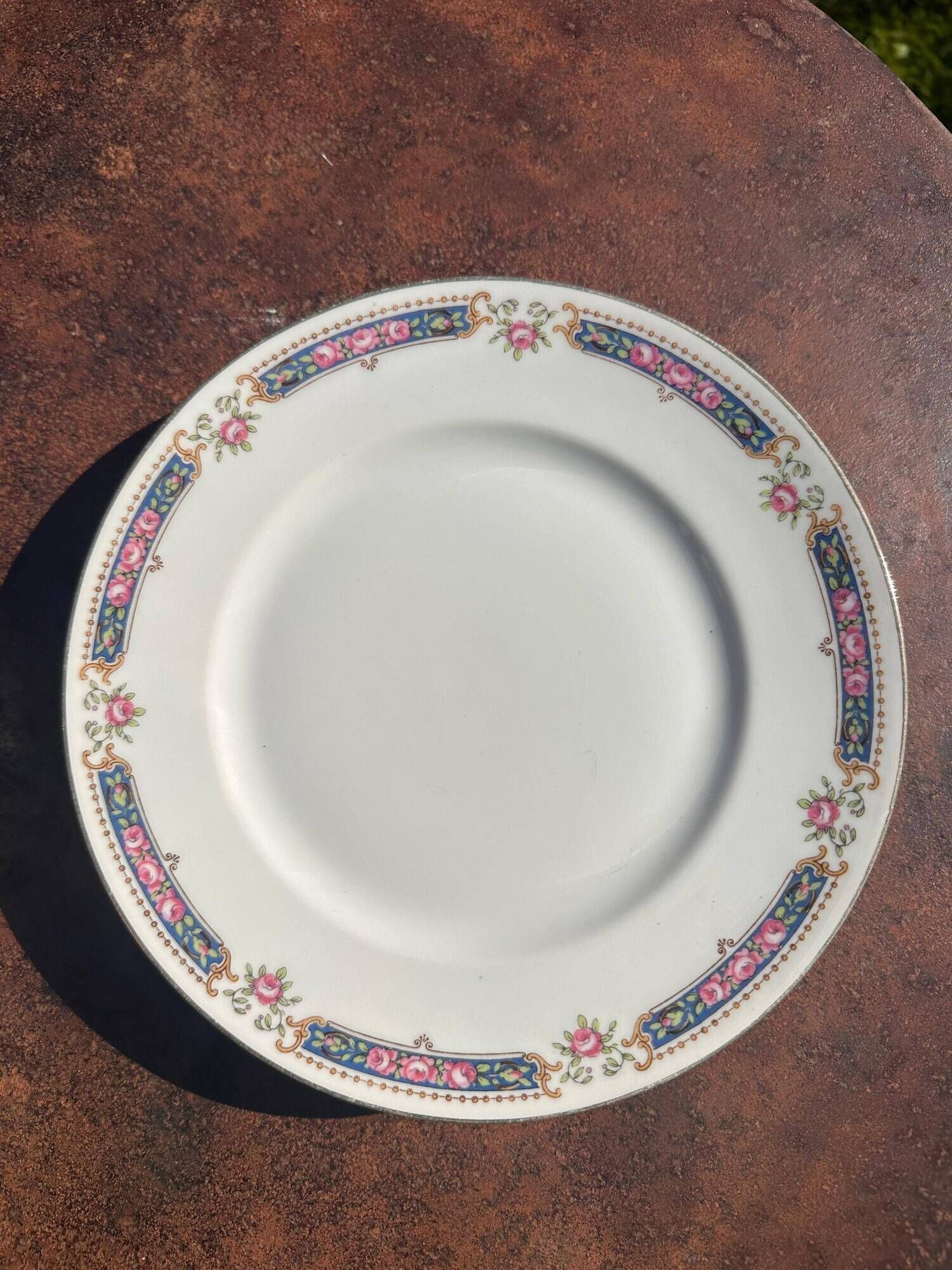 Set of 6 dessert plates in Limoges porcelain, Bernardaud & Co, dec