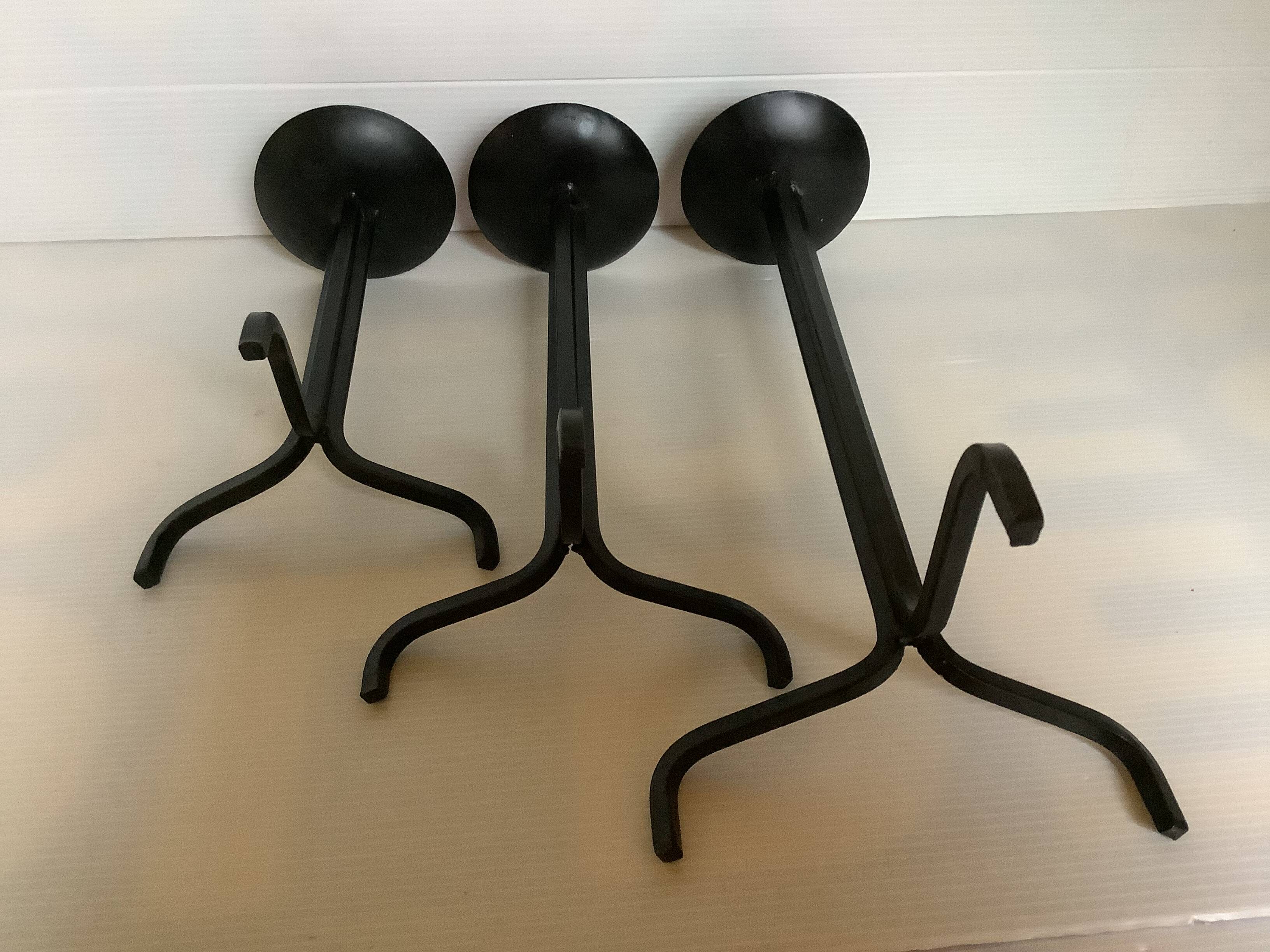 Trio de bougeoirs tripode métal noir