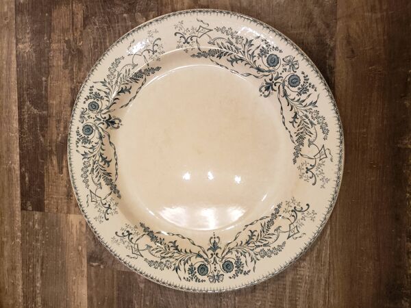 Ensemble de 6 plats Rubis Boch frères