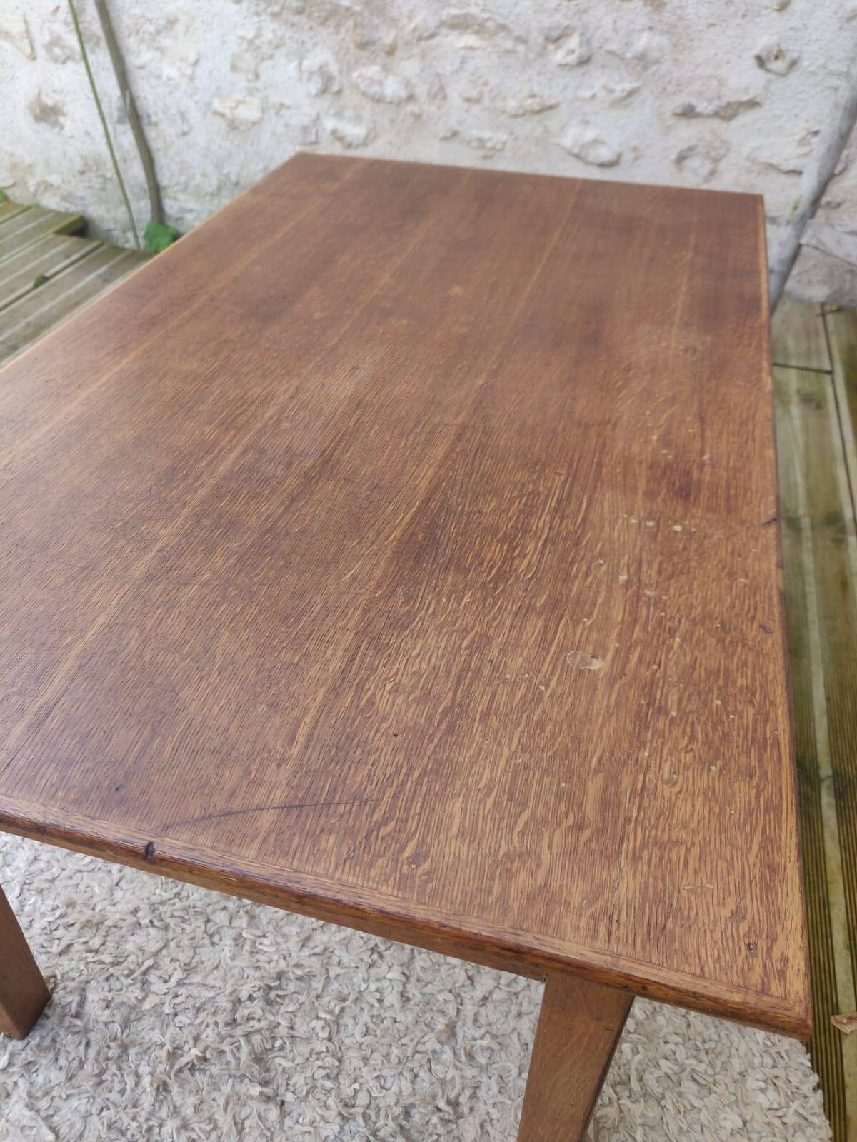 Coffee table with drawer