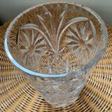 Vintage Marguerite vase in chiseled crystal