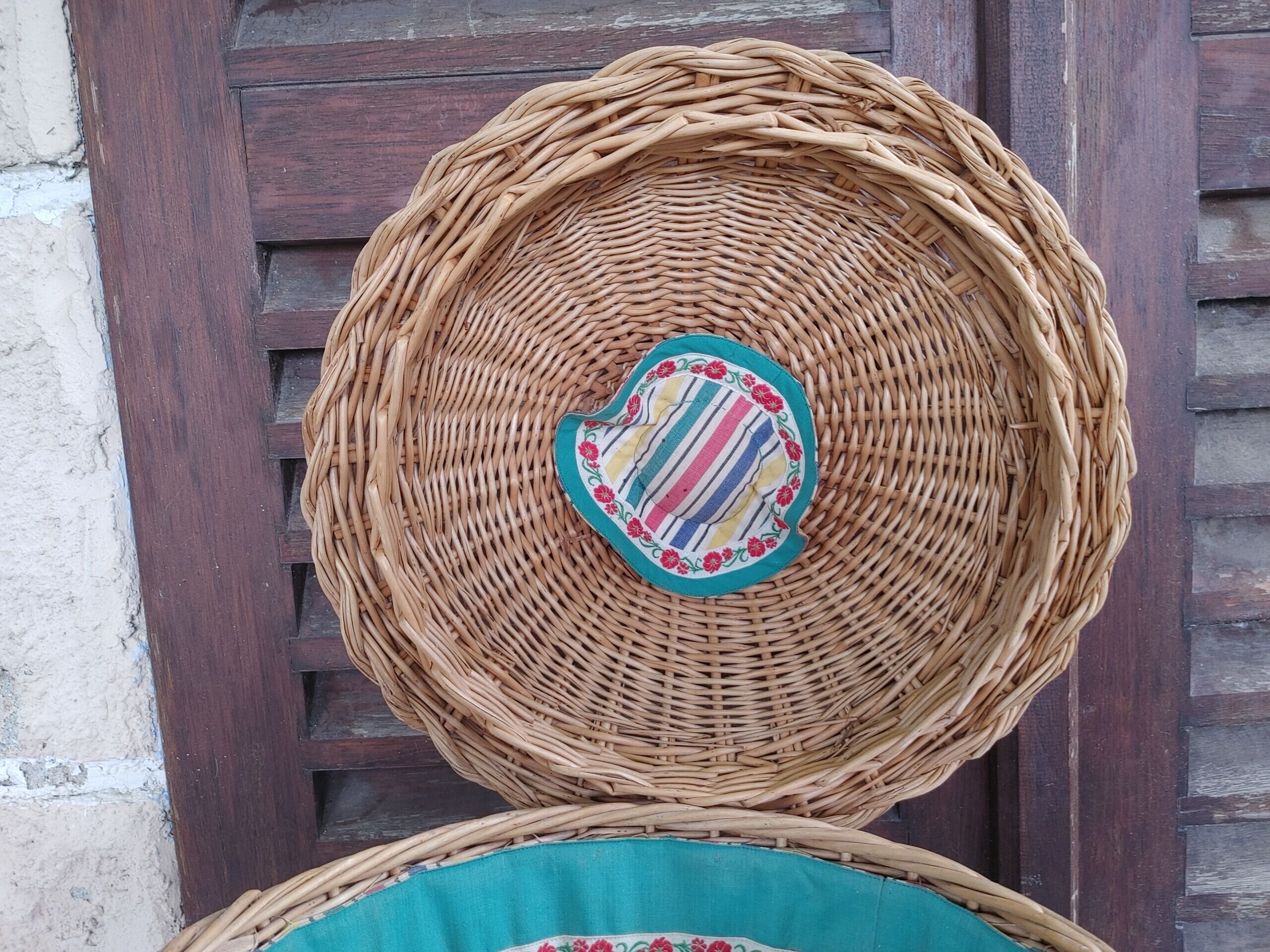 Vintage rattan worker, wrought iron tripod base, 60s