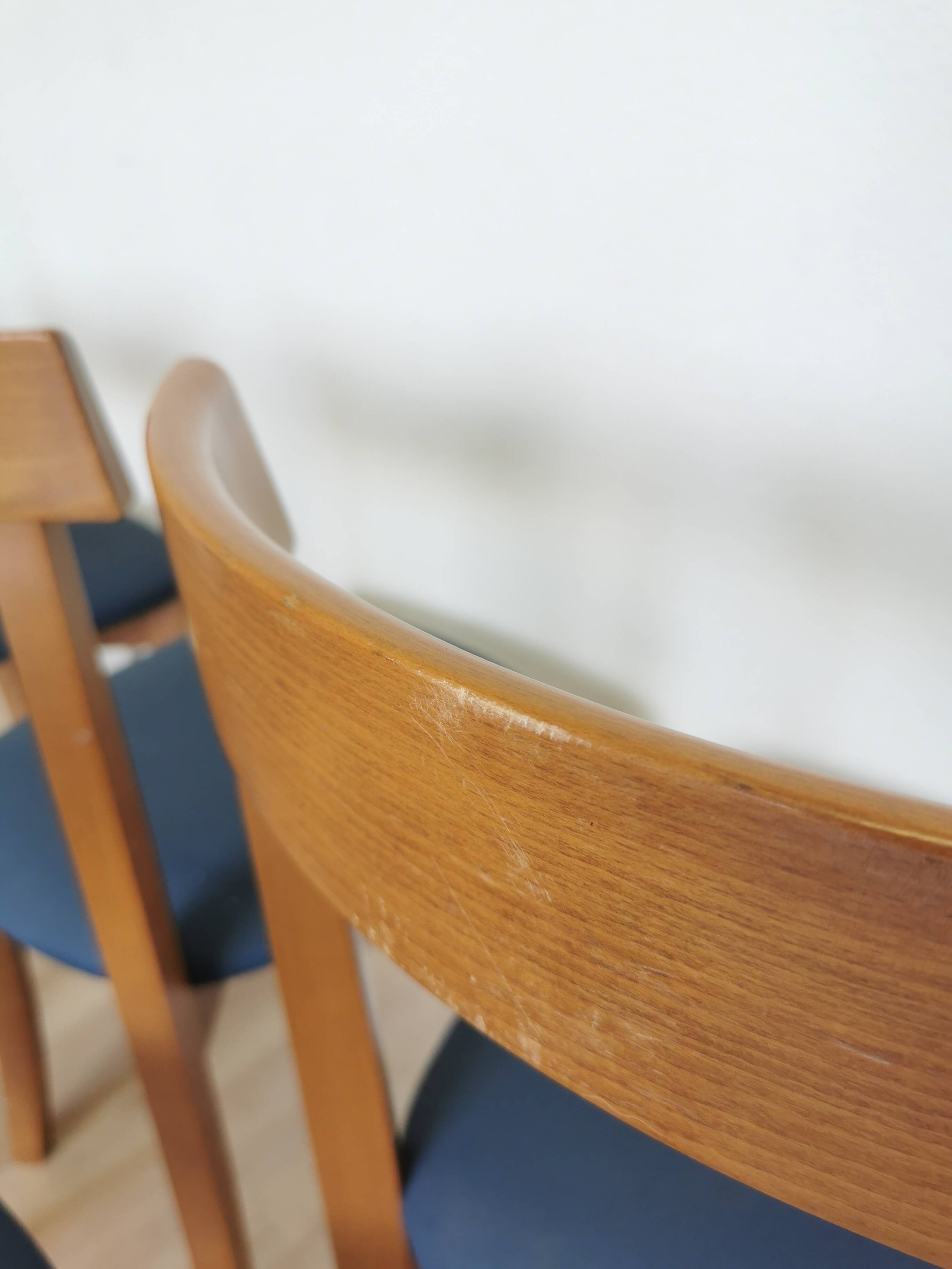 Set of 7 Vintage Calligaris Dining Chair: 1990s Italian Wooden Artek Style