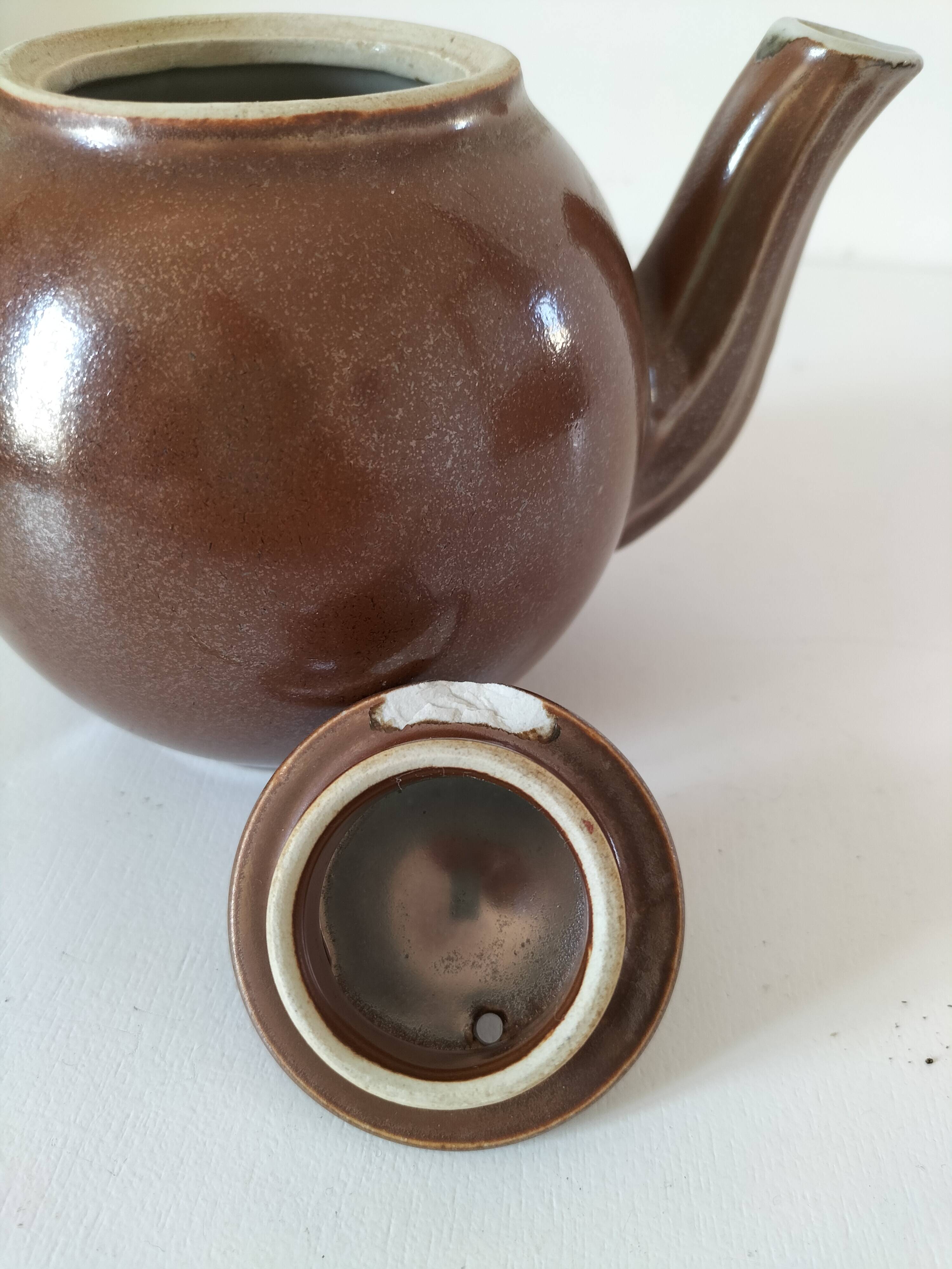 Small stoneware "selfish" teapot