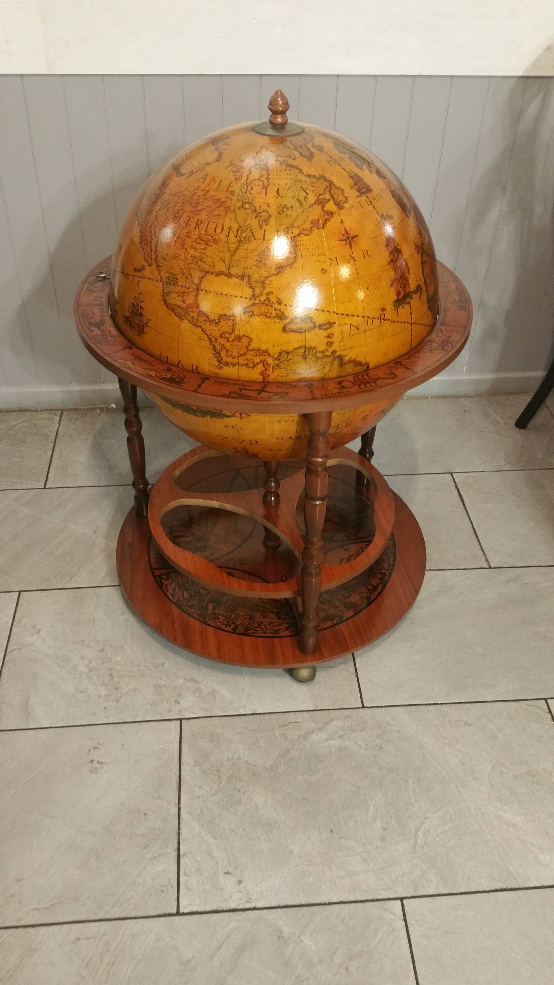 Bar globe