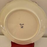 Gien earthenware pie dish from the "Rocaille" collection