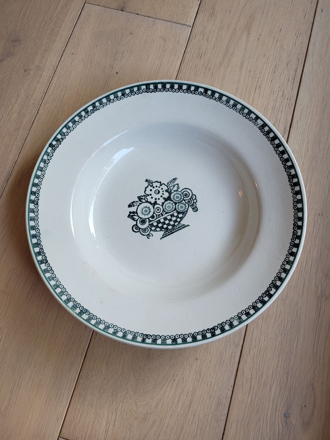 Assiette creuse n°4525 St Amandinoise