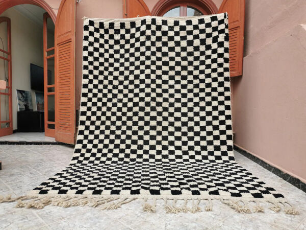 tapis à damrettes, tapis à damins marocain, tapis carré, tapis marocain, tapis echecs, tapis en laine