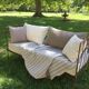 Lit banquette ancien fer forgé avec coussins