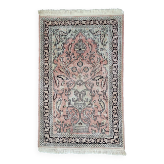 Tapis Persan rose