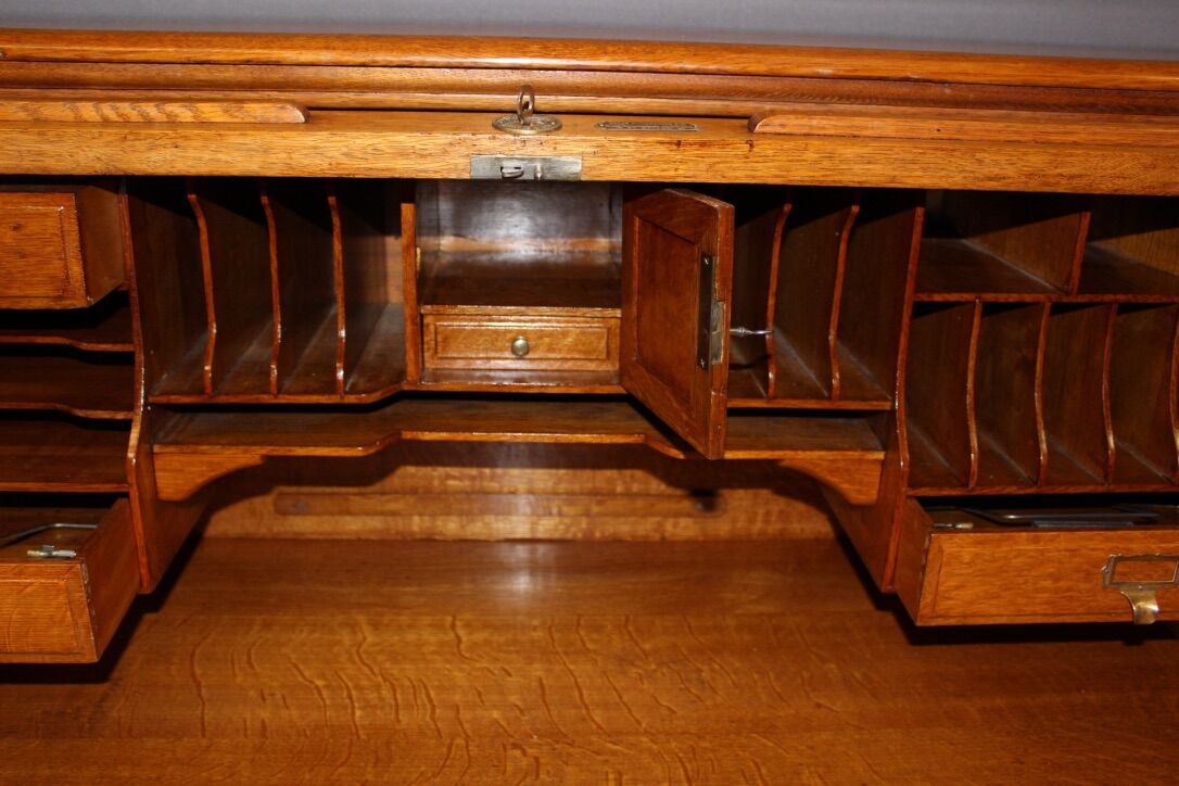 American light oak desk
