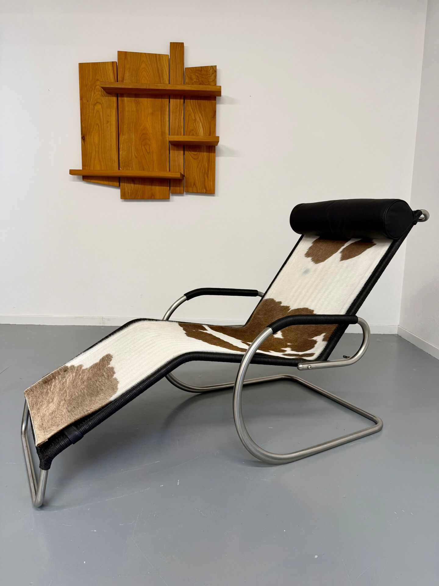 Fauteuil Lounge design Tecta par Mies Van Der Rohe réglable vintage