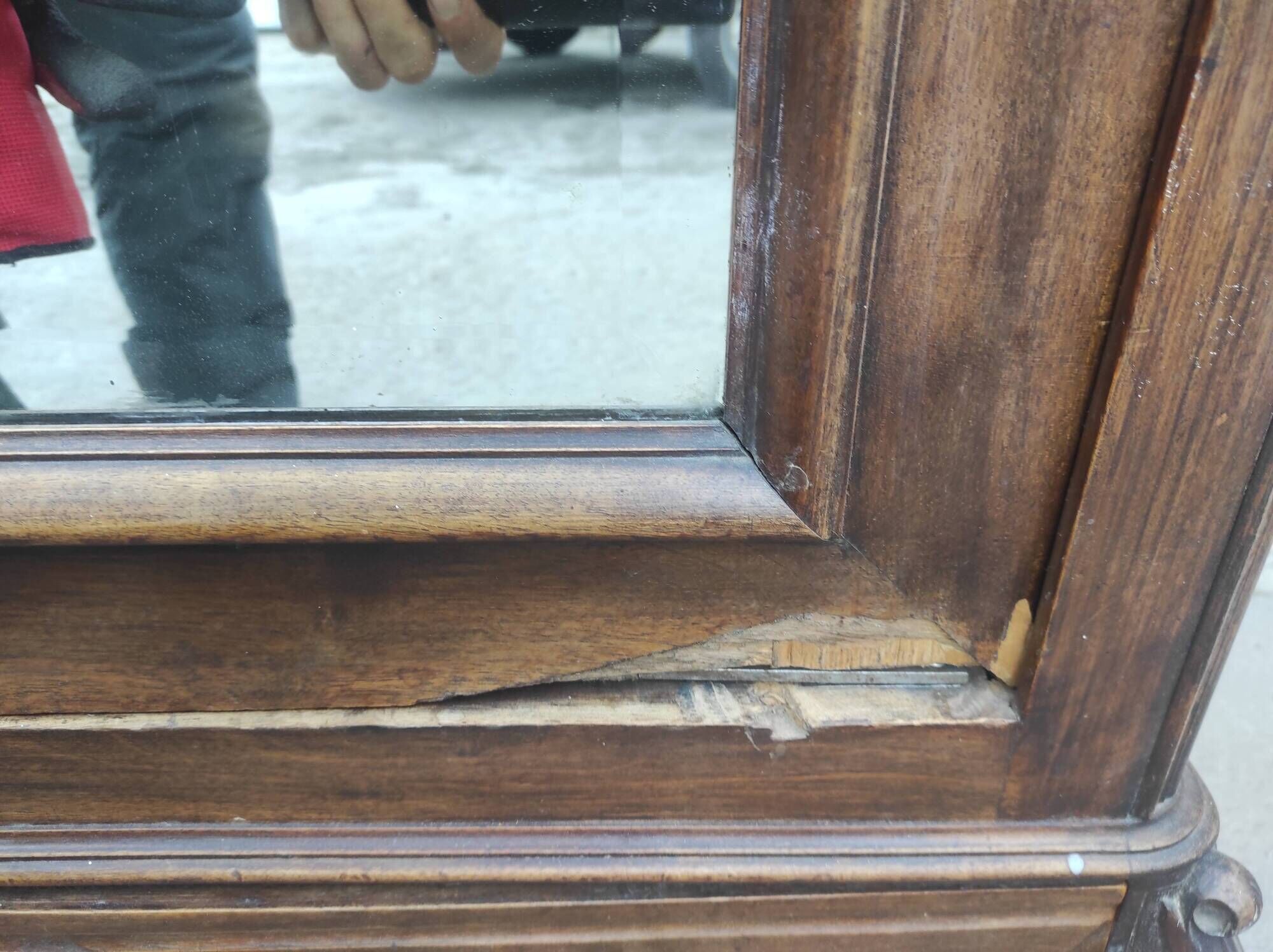 Old hosiery shell mirror cabinet Louis XV XIXth century beveled mirror mercury 2 drawers