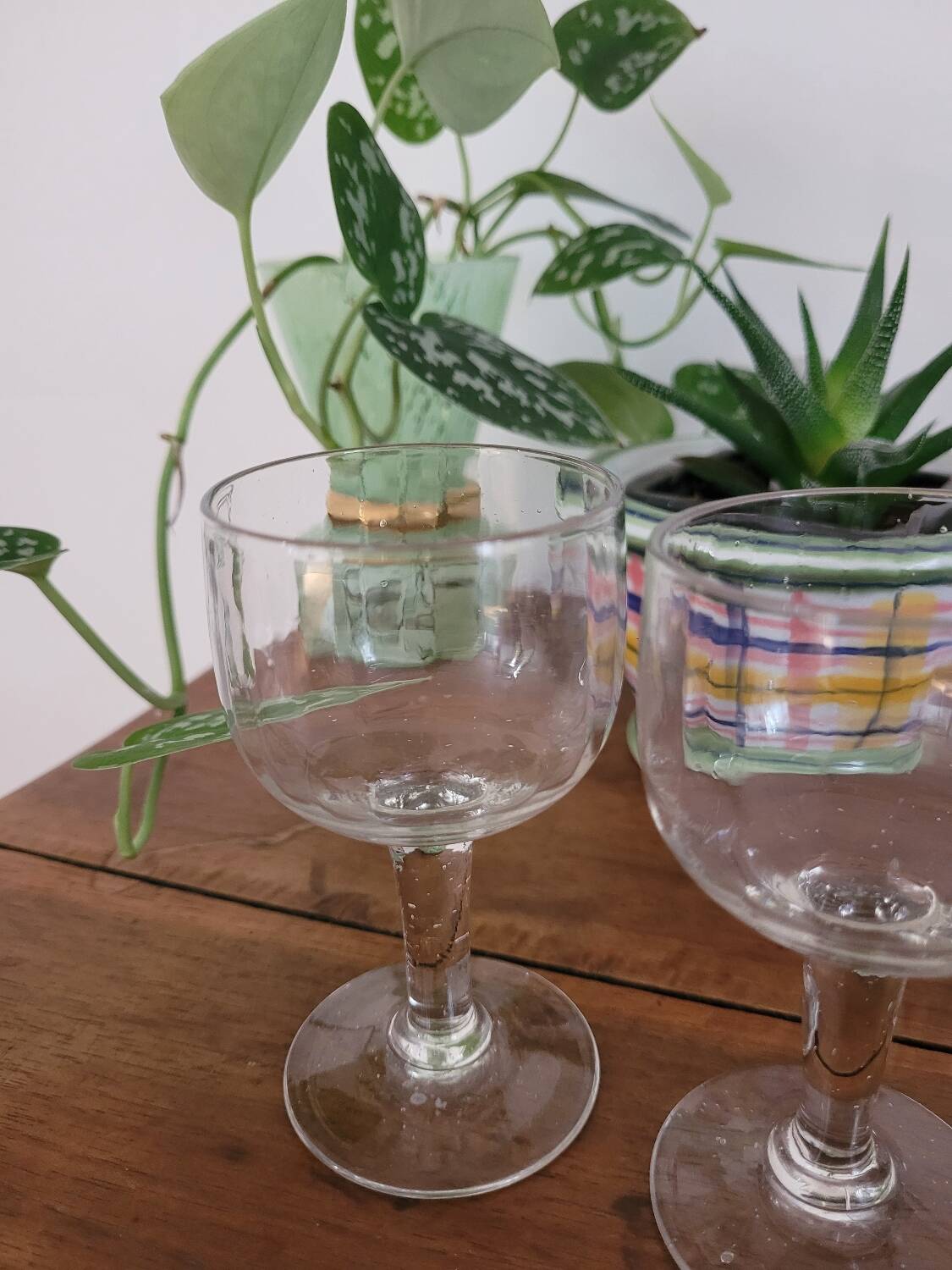 Set of 4 small stemmed glasses