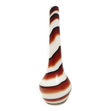 Grand vase en verre rouge, noir et blanc attribué à Carlo Moretti