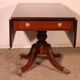 Pembroke table in solid mahogany from the 19th century.