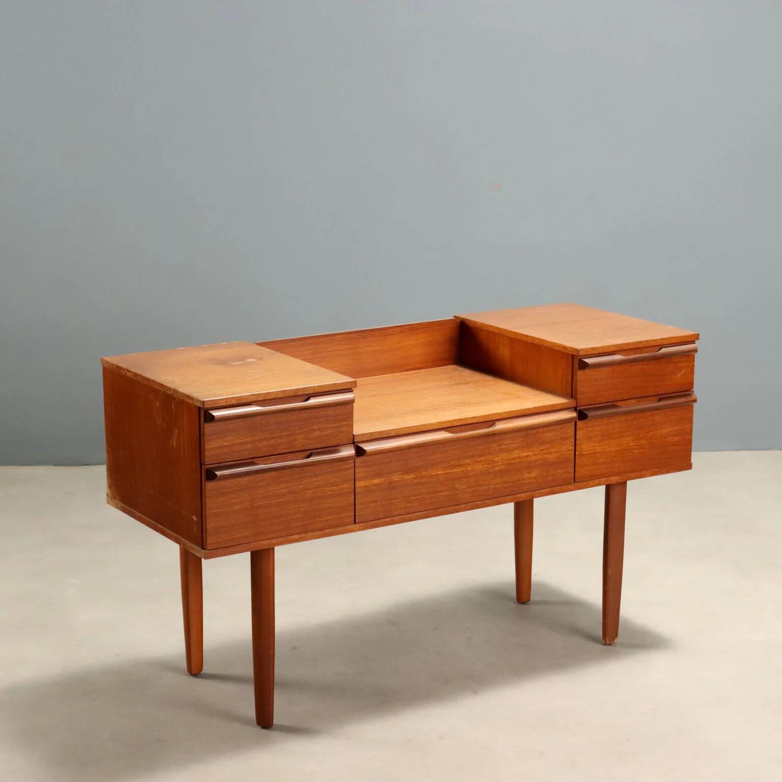 Coiffeuse anglaise vintage avec tiroirs des années 1960