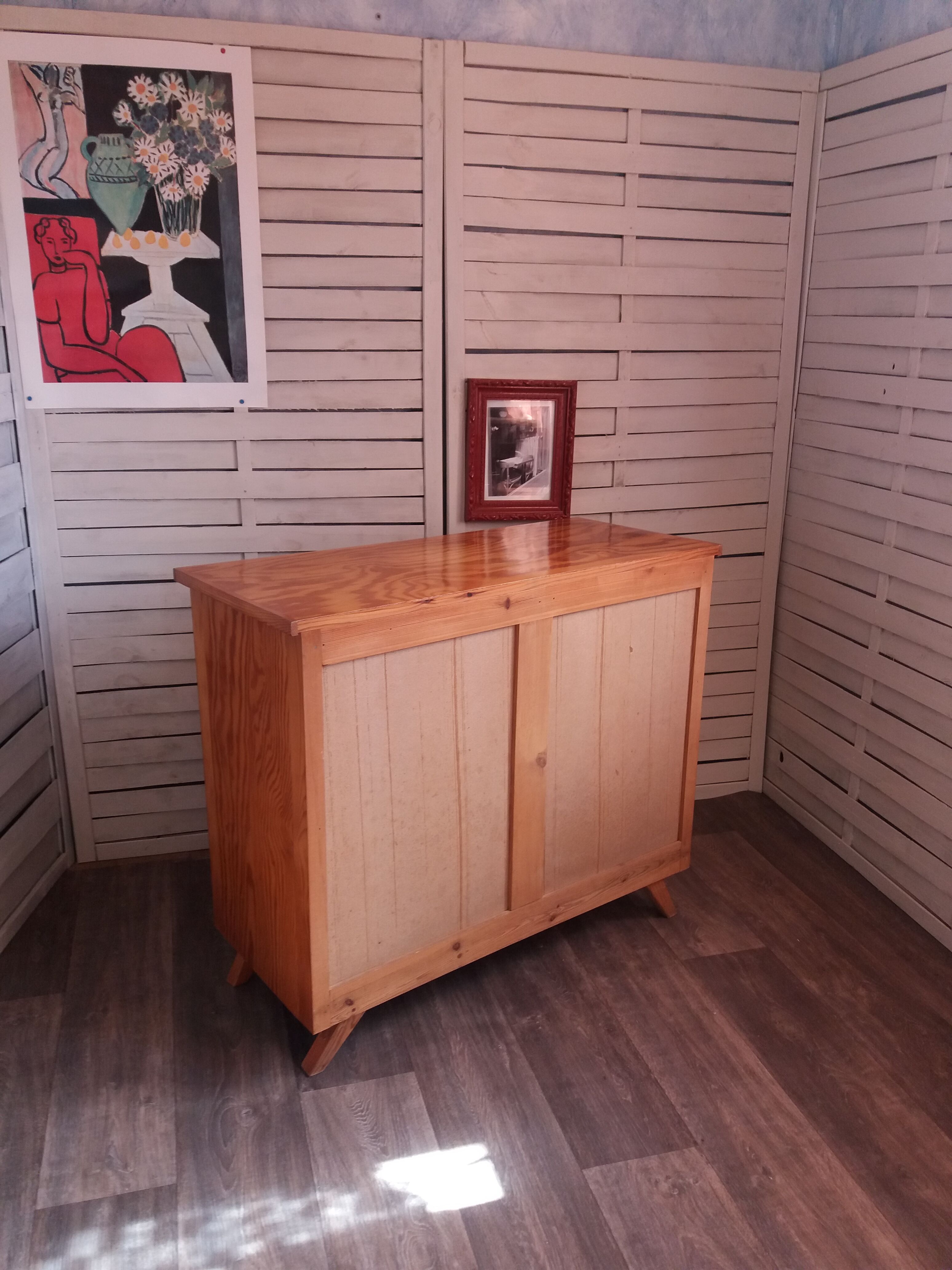 Commode années 60 pieds compas
