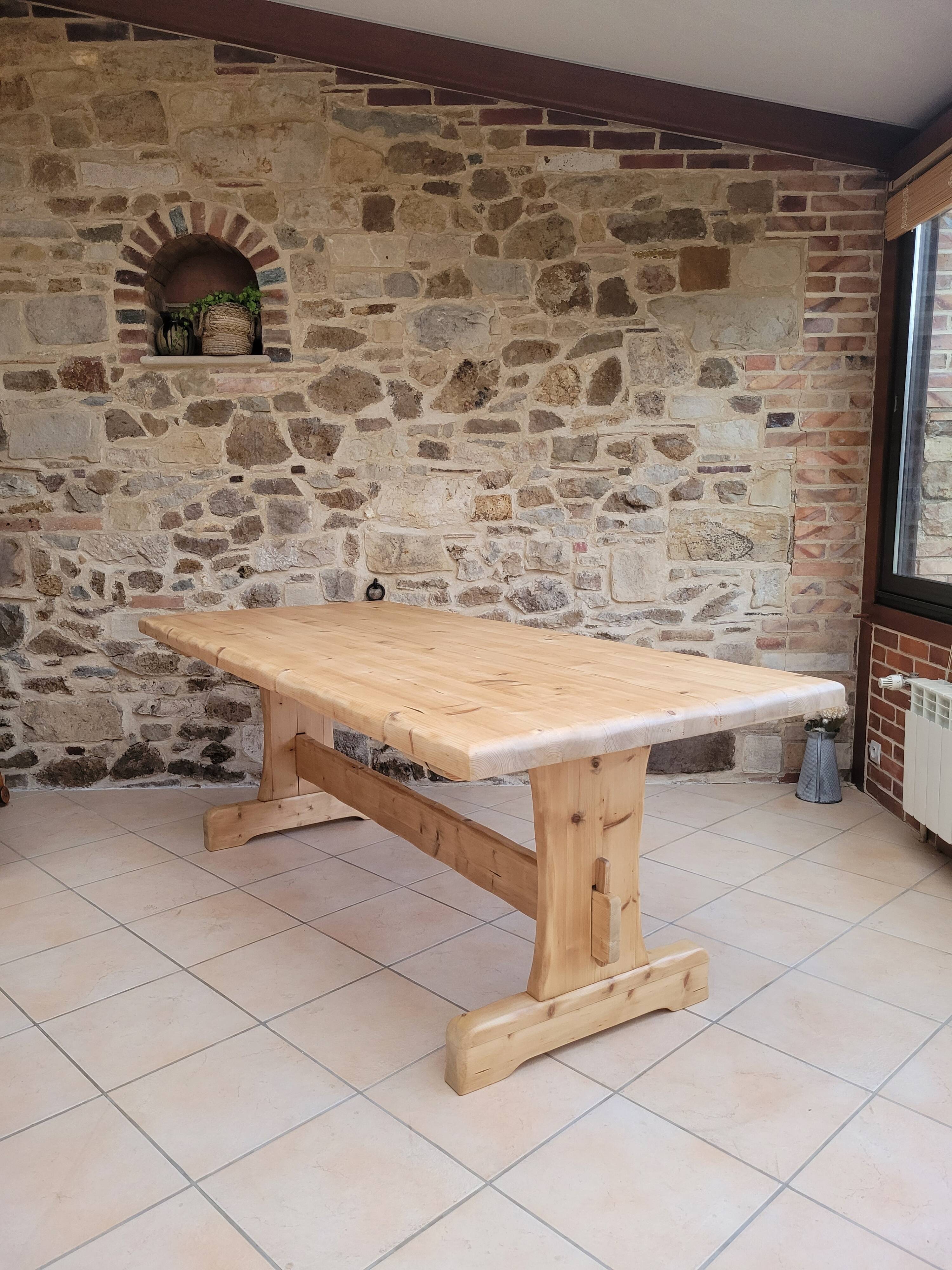 Farmhouse table