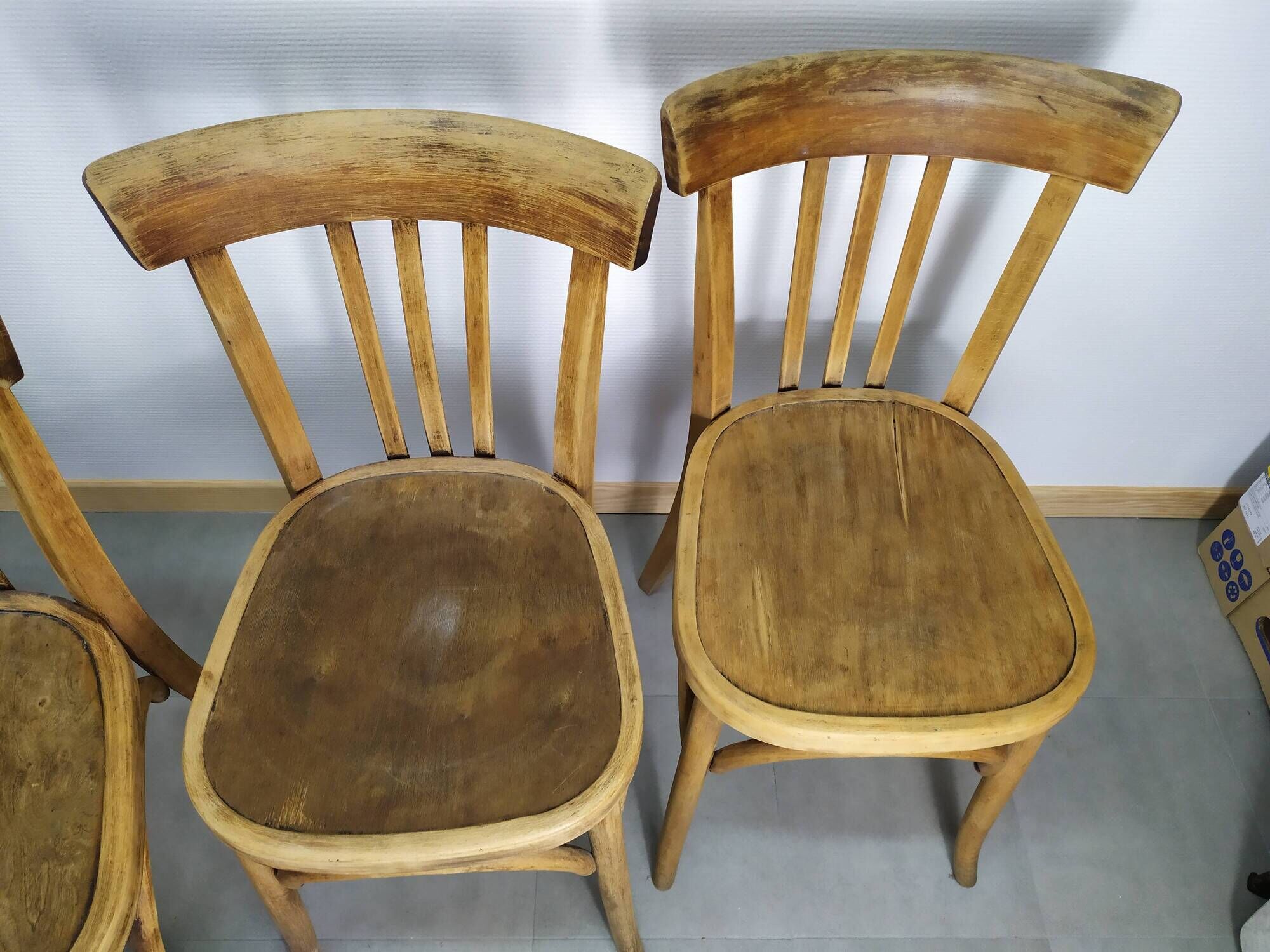 Suite of 6 wooden barhel barel bistro chair
