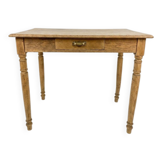 Small farmhouse table in oak
