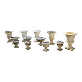 Set of vintage Medici vases in reconstituted stone