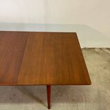 Scandinavian table with extensions