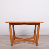 Table basse danoise en orme du milieu du siècle, années 1960
