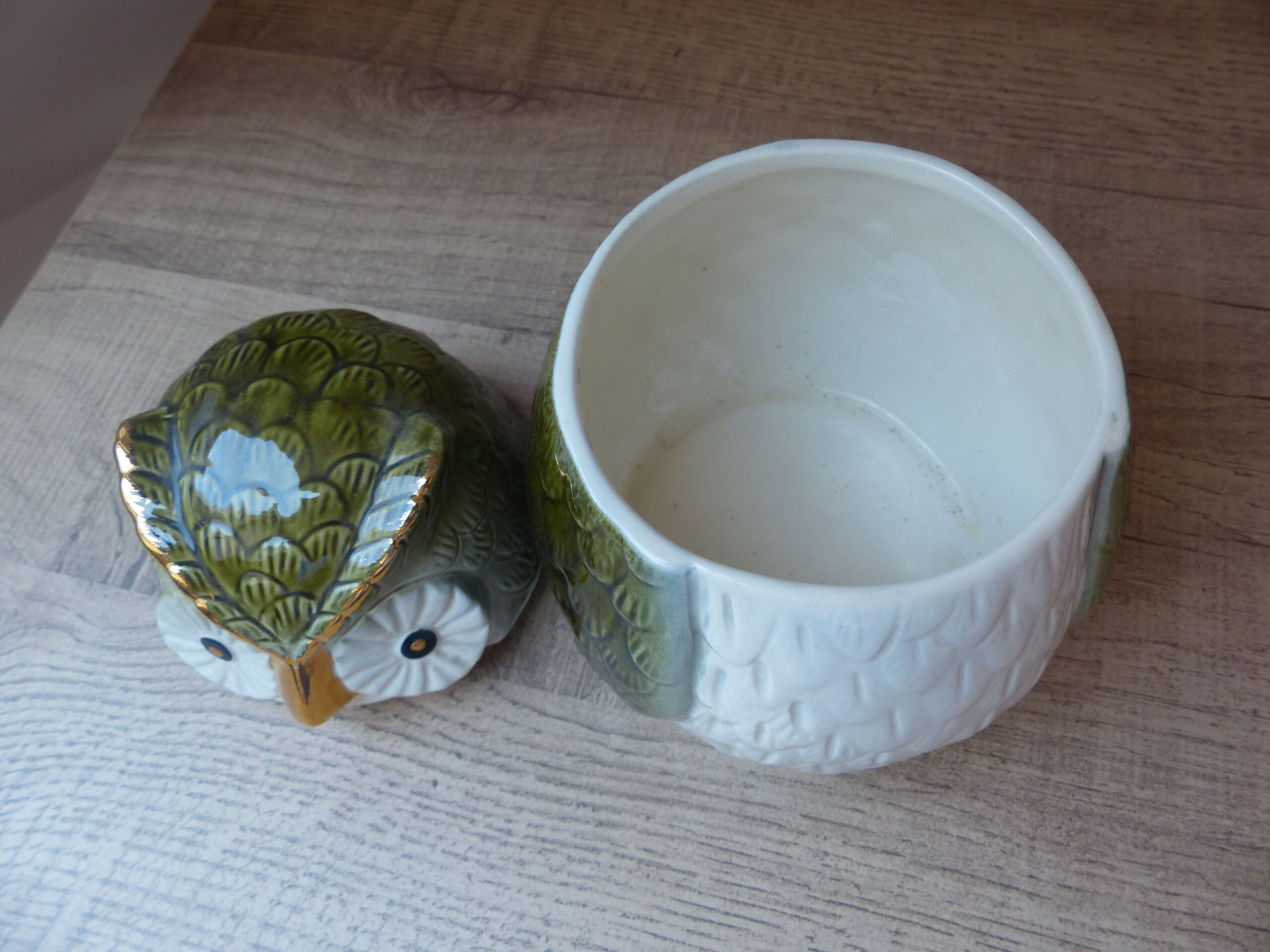 Box with ceramic lid owl shape