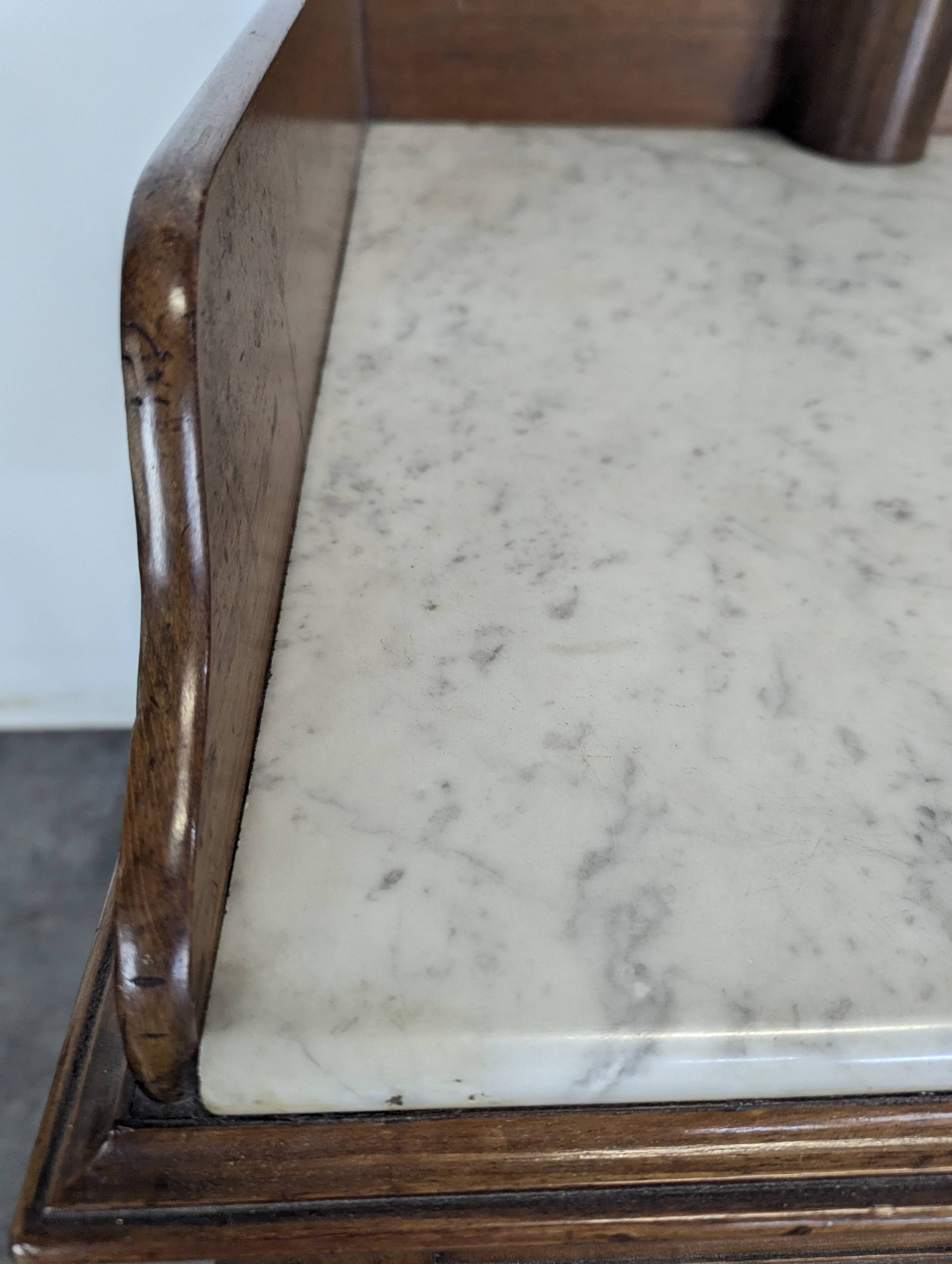 Coiffeuse epoque Louis Philippe en acajou