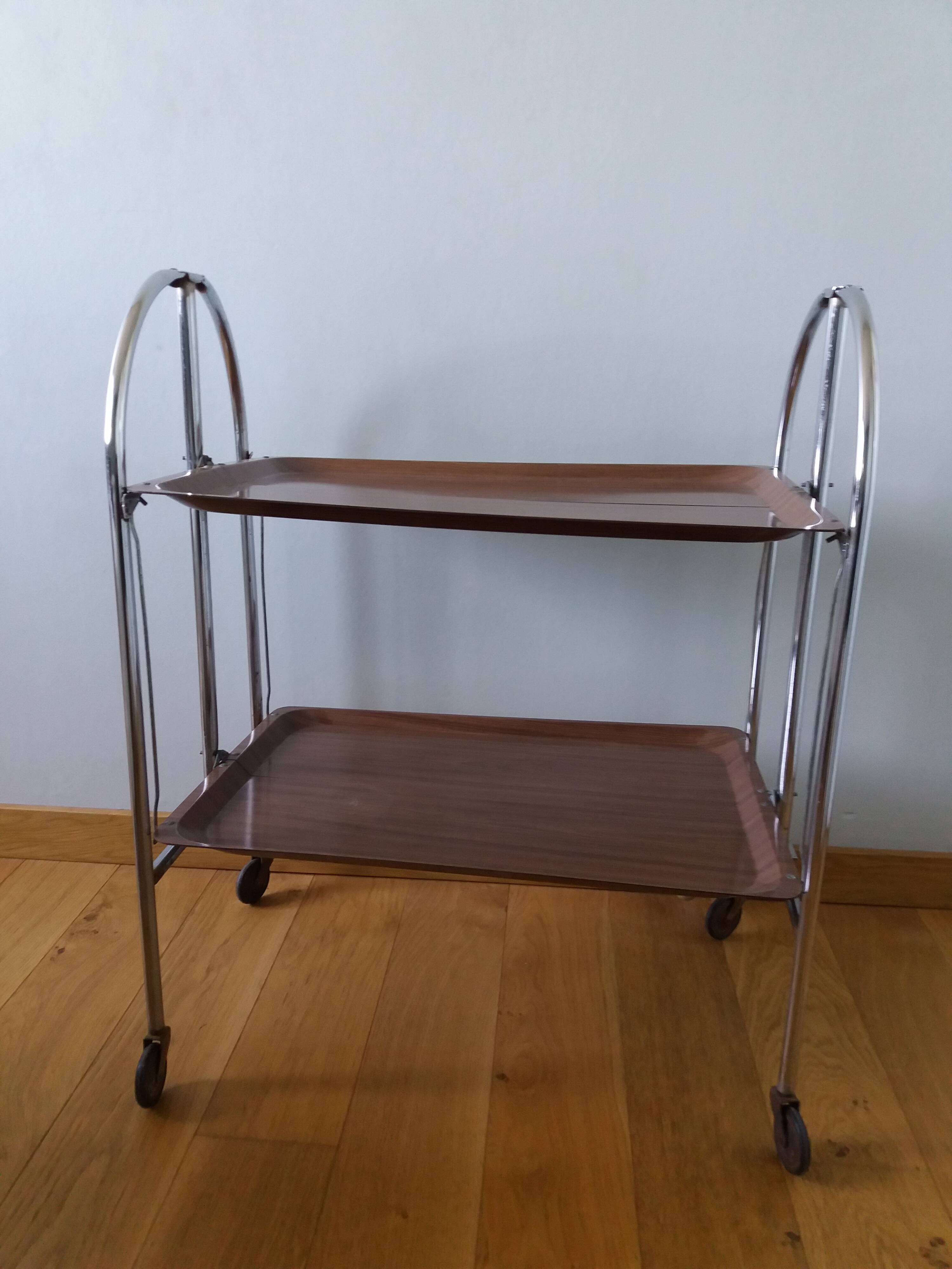 Folding trolley on wheels