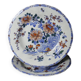 Pair of antique Gien plates model "Rooster & Peonies" earthenware circa 1900