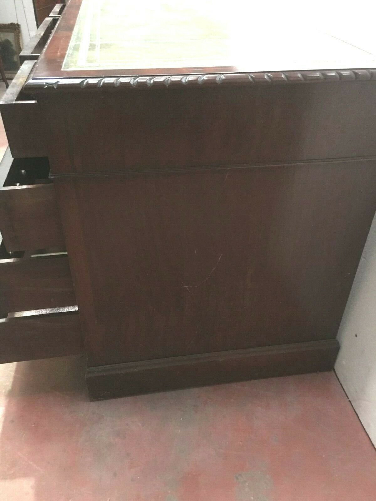 Desk style english mahogany and mahogany flat