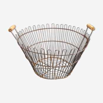Metal and wood harvest basket