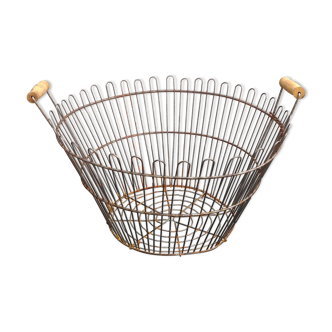 Metal and wood harvest basket