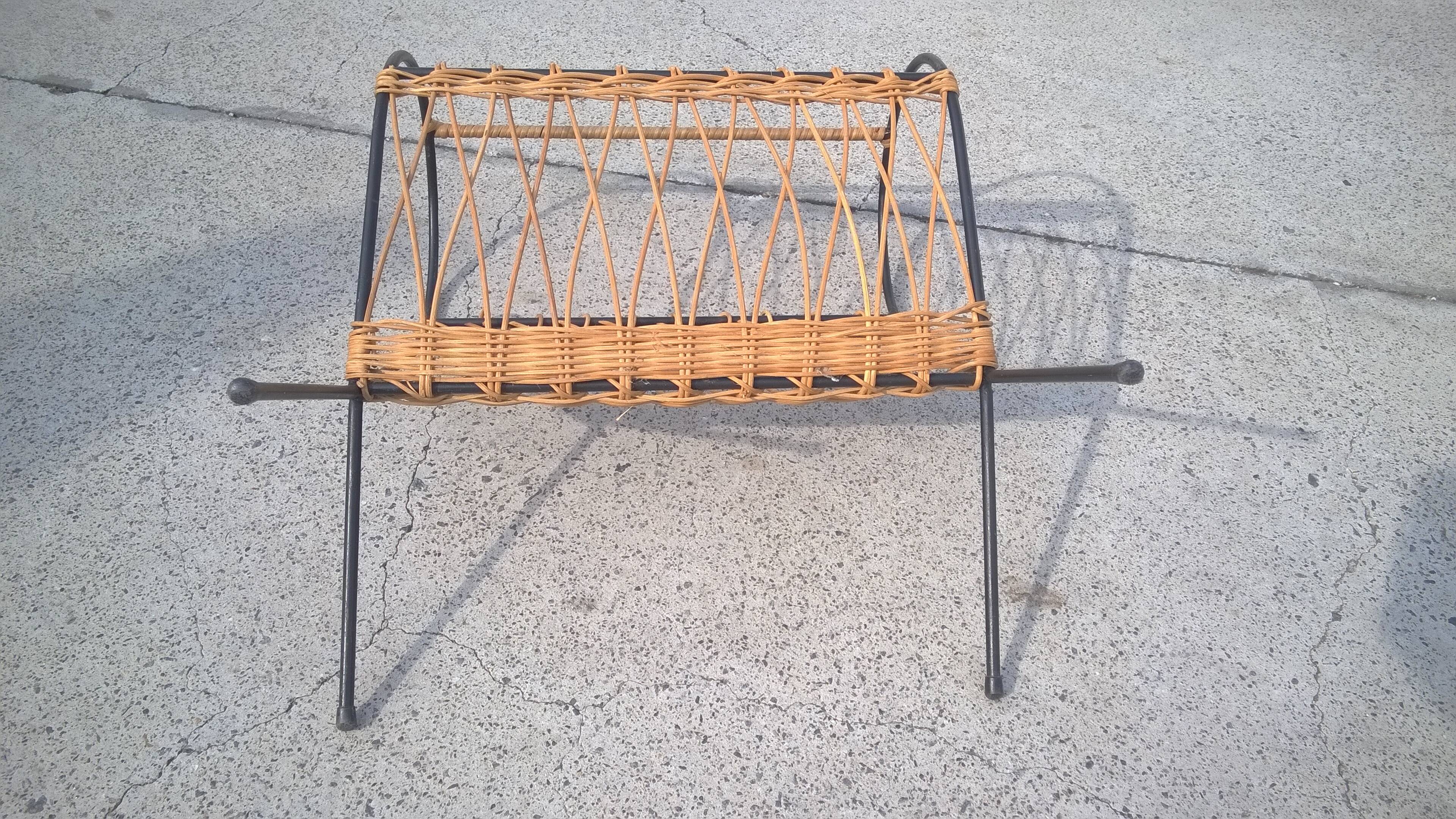 Rattan review holder