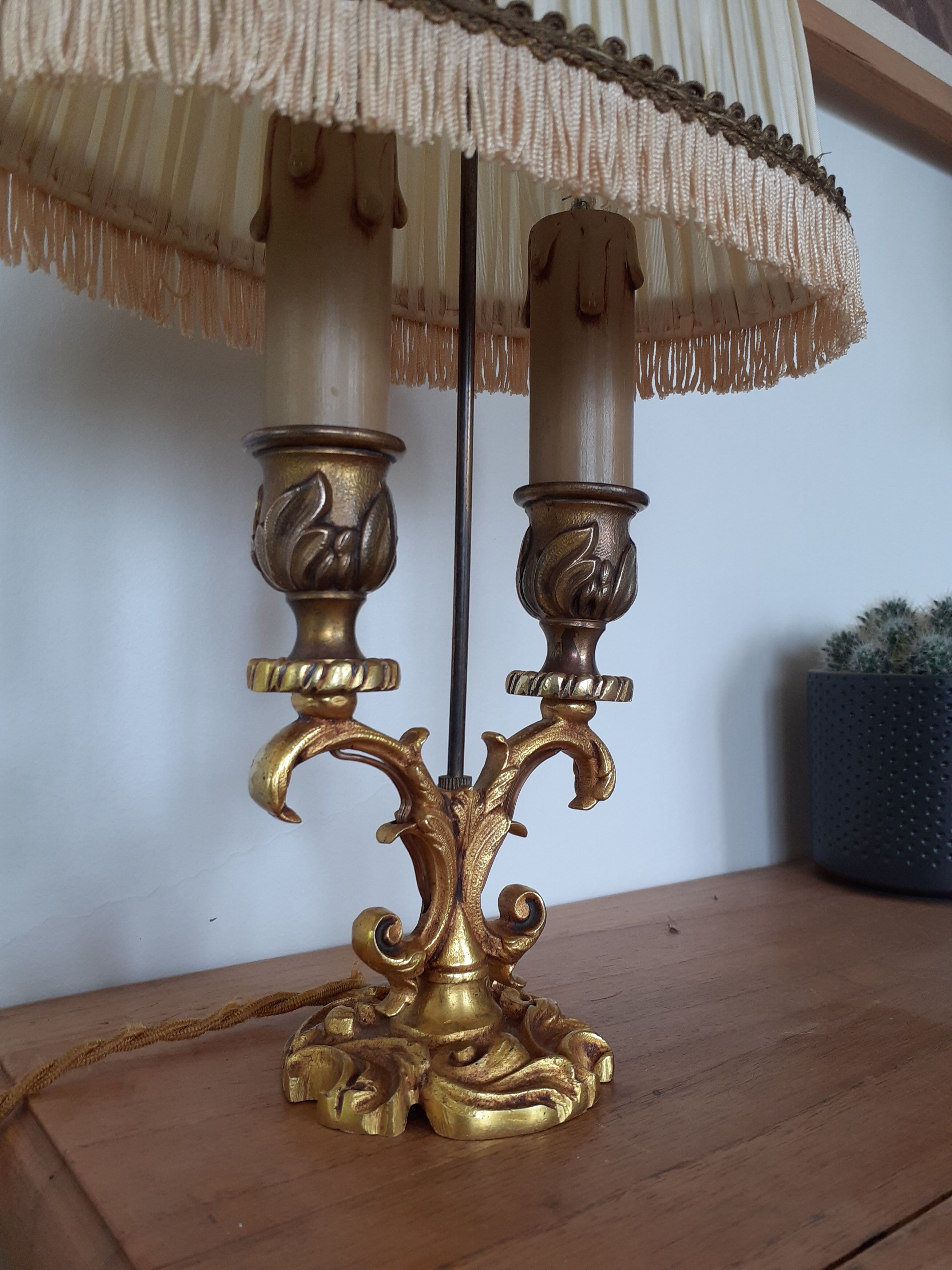 Hot water bottle lamp