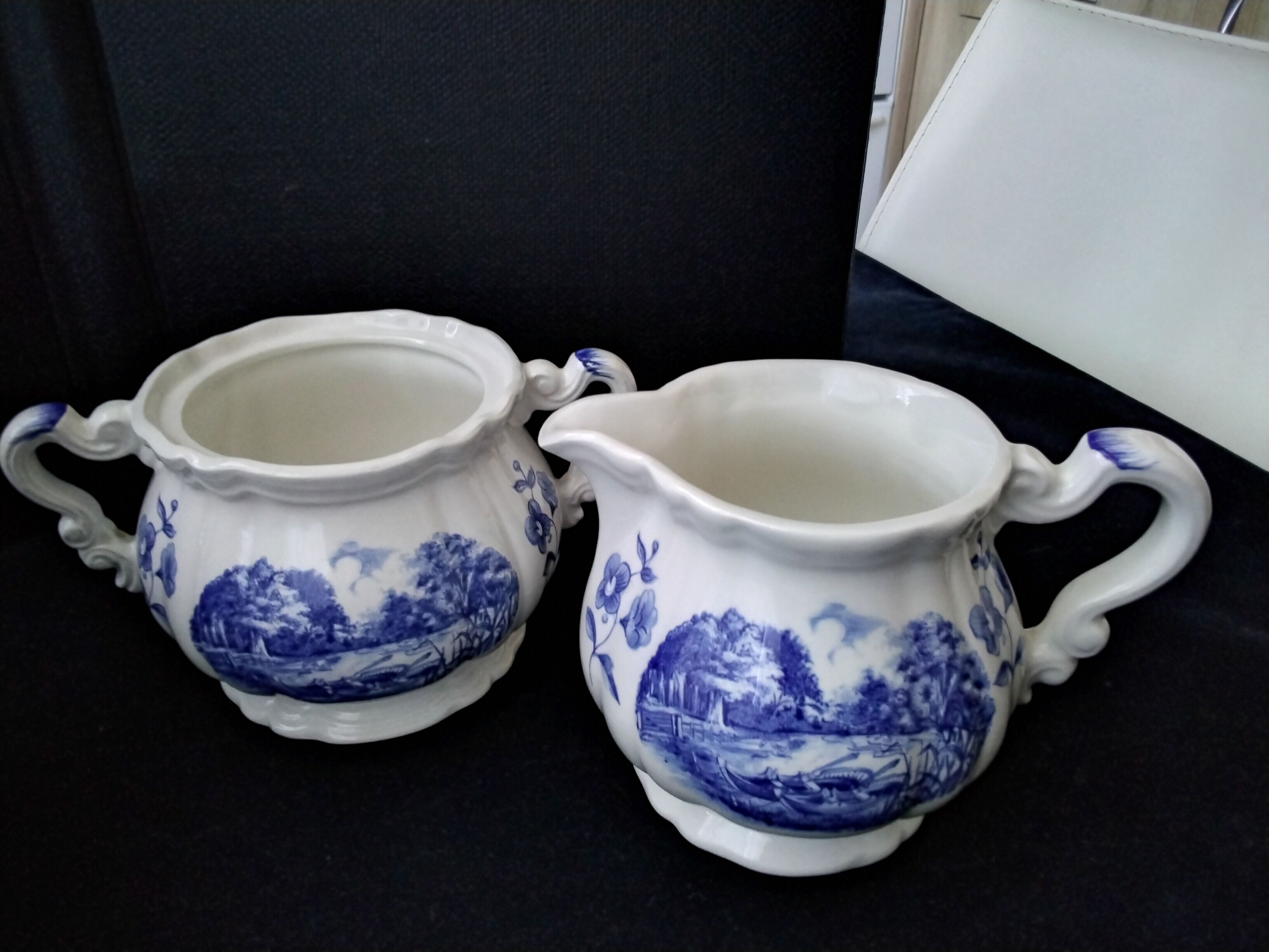 Sarreguemines Romantic model coffee pot, sugar bowl and creamer
