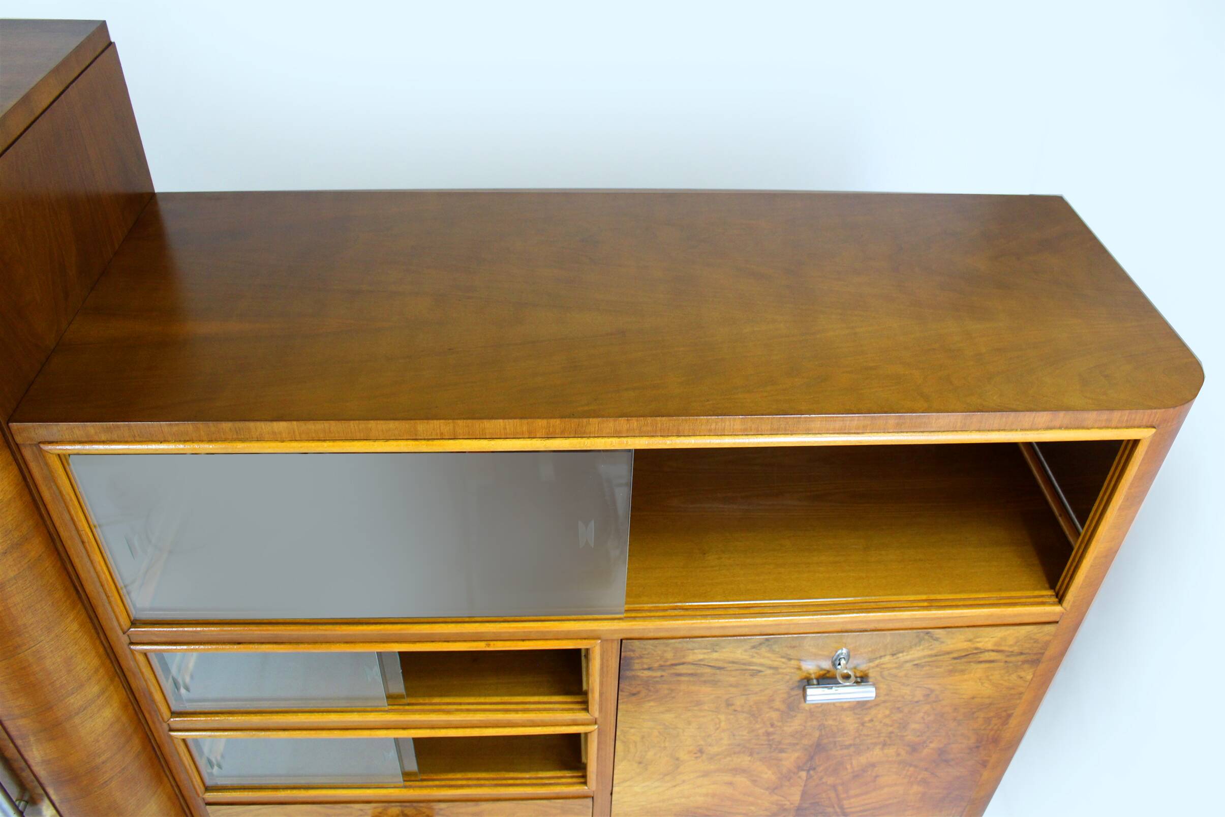 Bauhaus Office Cabinet by Robert Slezak for Slezak, Czechoslovakia, 1930s