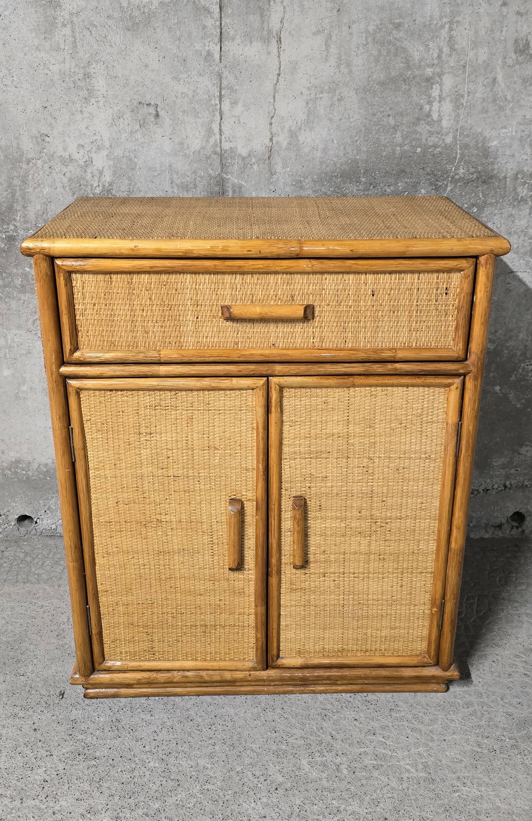 Buffet - Chest of drawers in woven rattan and vintage natural bamboo