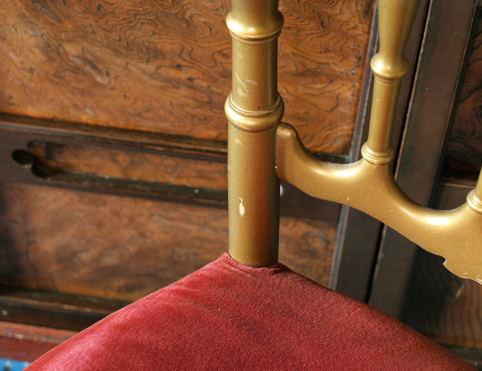 Chaise Napoléon III style Chiavari en bois doré