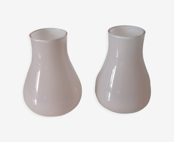 Paire de vases opaline vintage rose poudré