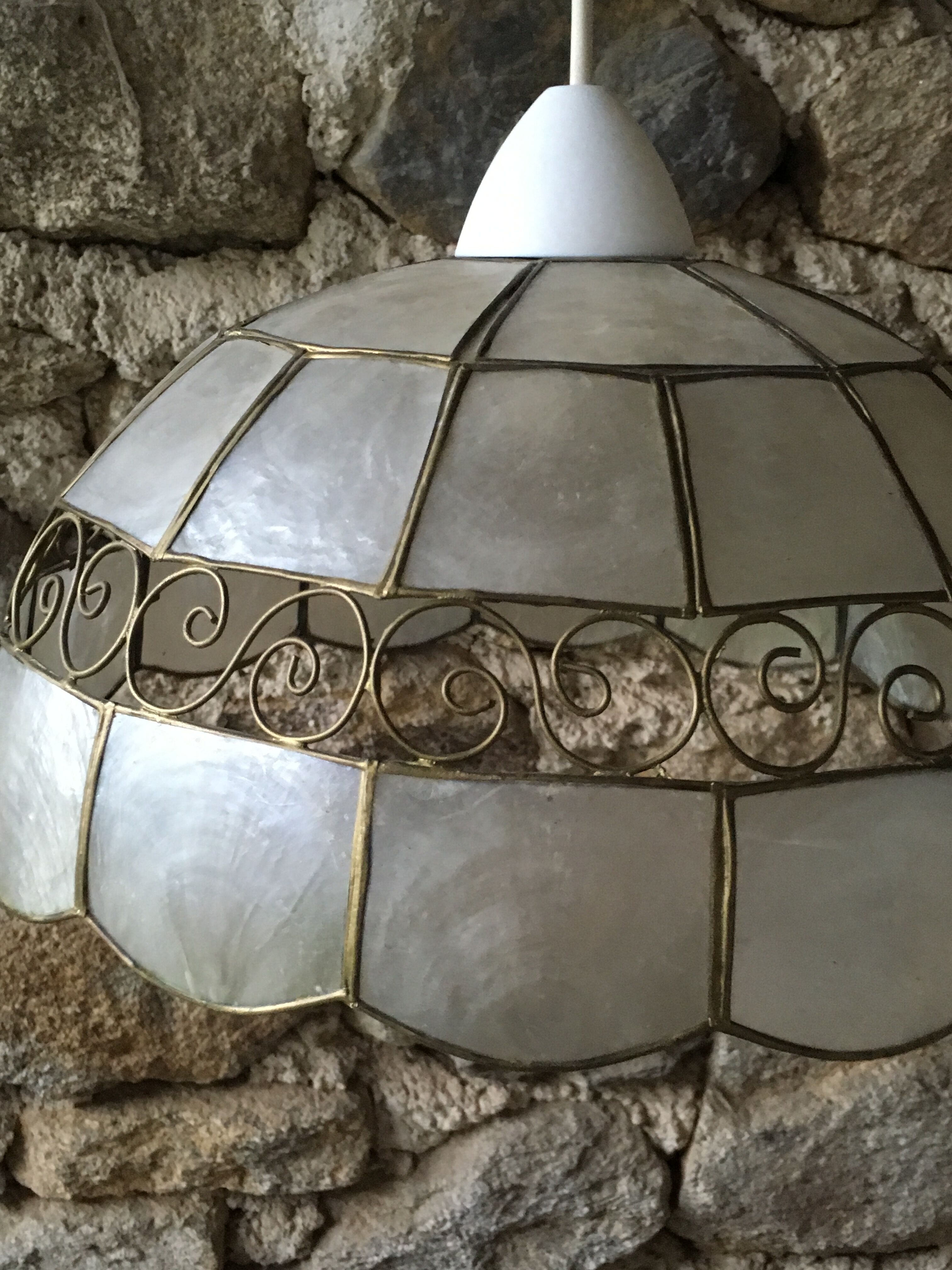 Lustre en nacre et laiton