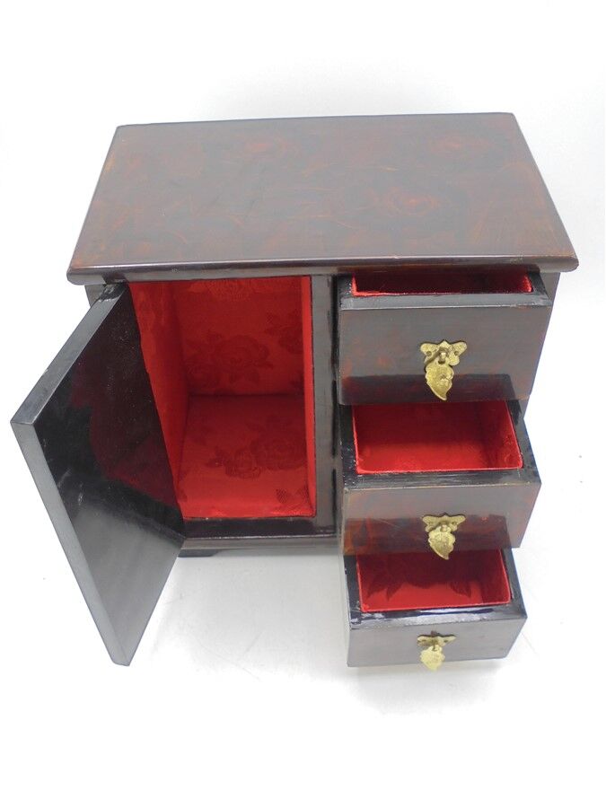 Jewelry box box box