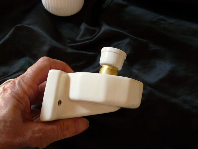 Porcelain and opaline art deco wall lamp