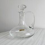 Mouth-blown glass carafe, elegant design