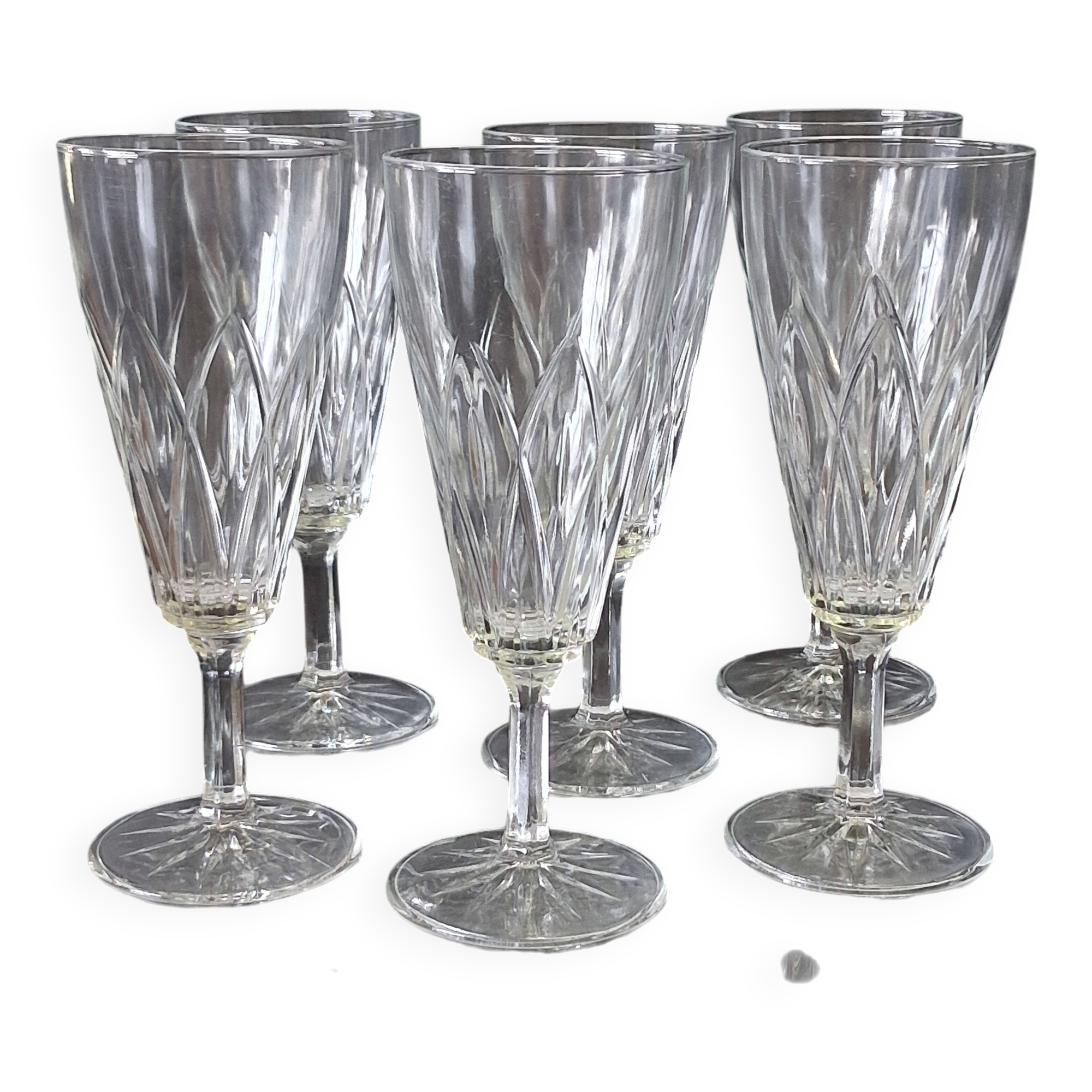 6 champagne flutes from VMC Reims in very good condition.
